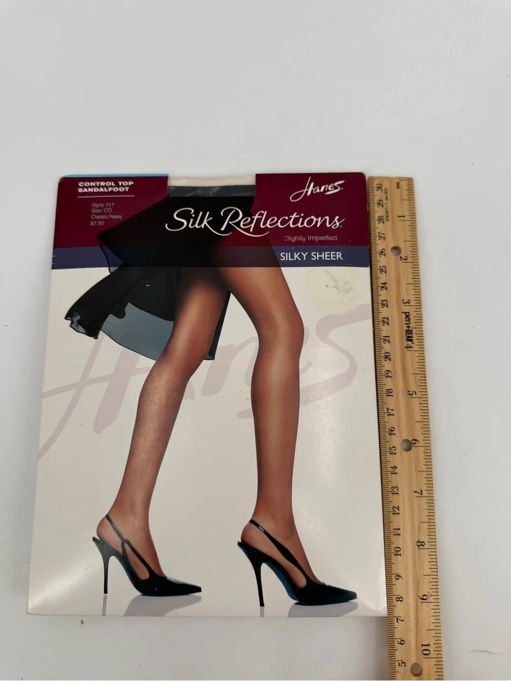 Hanes Pantyhose Size CD Silk Reflections VTG Classic Navy Style 717- IMPERFECT